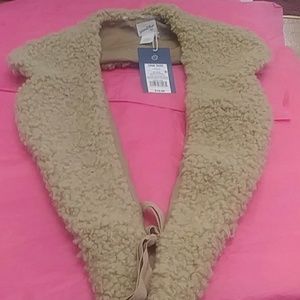 Womens sherpa collar in tan